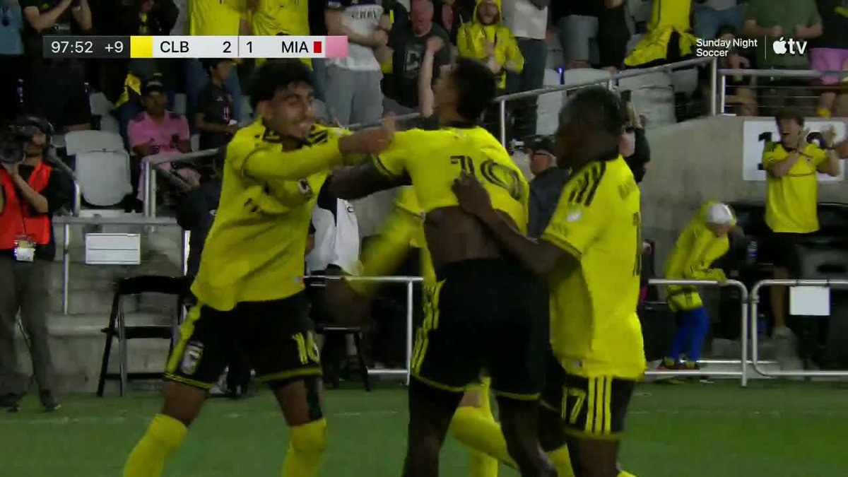 ¿CUÁNTA RESPONSABILIDAD TUVO ROCCO RÍOS NOVO? El arquero de Inter Miami dejó el rebote y Jamal Thiare aprovechó para poner el 2-1 agónico de Columbus Crew en la #MLS. 📺 Major League Soccer on Apple TV