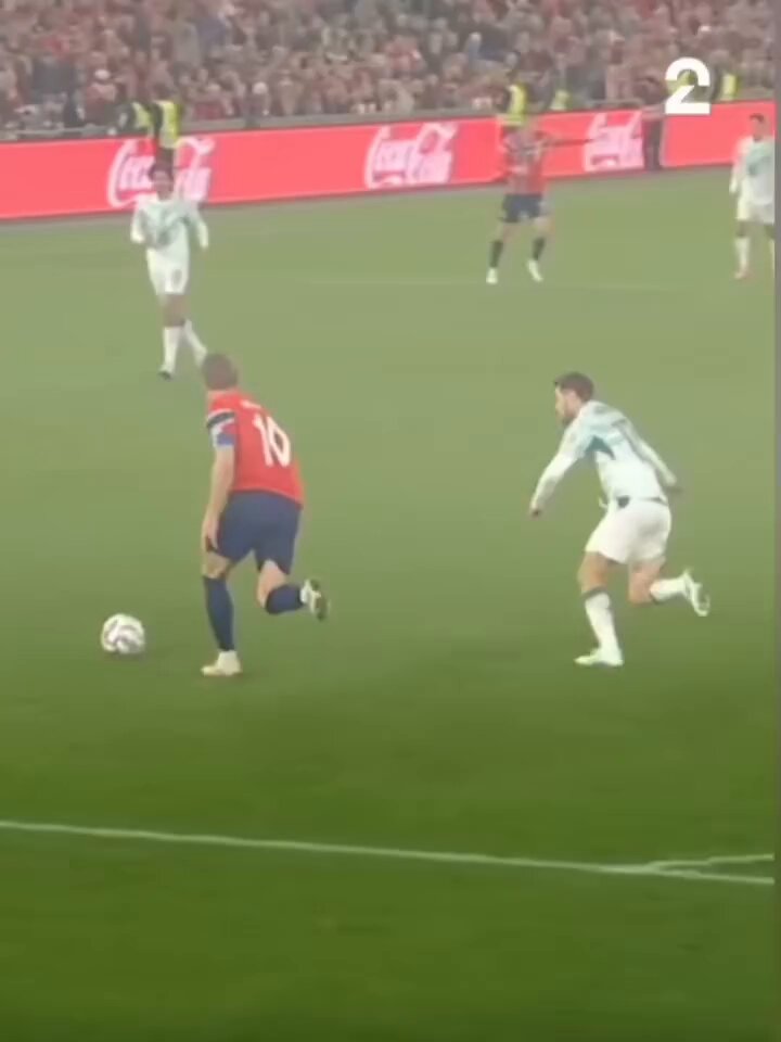 Clear view of that Bernardo Silva career ending Tackle towards Martin Odergaard.