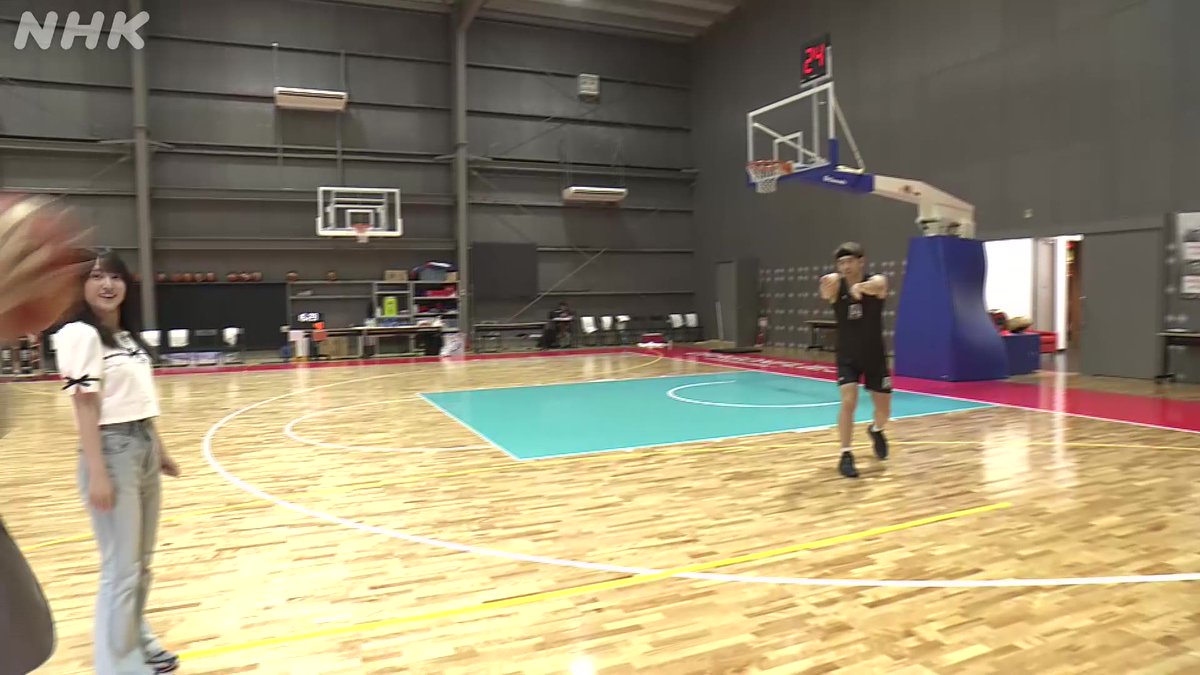 ／ ホーム開幕まで 🏀あと4日🏀 ＼ Bリーグ 広島ドラゴンフライズ ホーム開幕戦をNHKで生中継📣 10/2(金)広島vs.神戸 夜7:30 📺総合・広島県向け ゲストで #STU48 の #久留島優果 さんが出演 開幕直前の練習に潜入取材📹 #ドラゴンフライズ #コネクトスペシャル