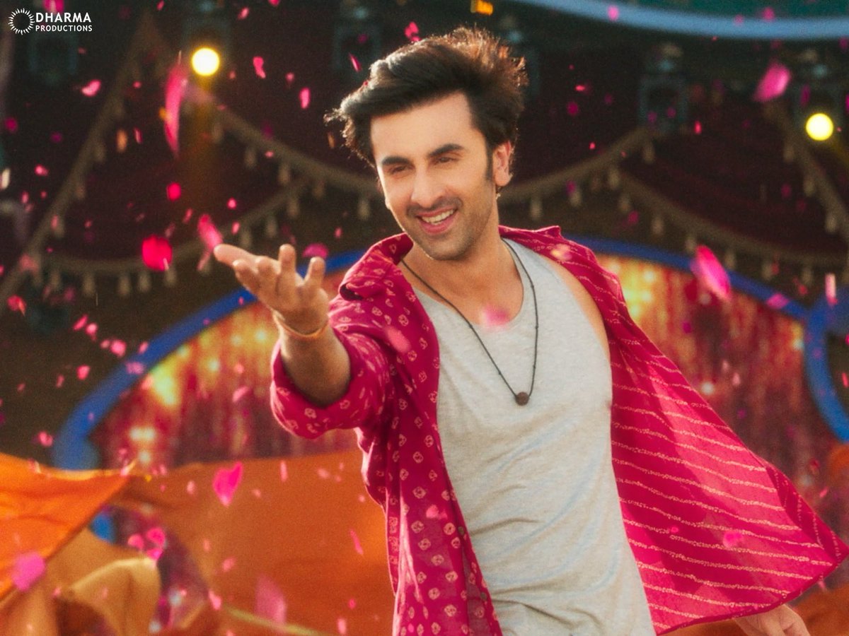 Birthday plan - Aap, hum aur do cup chai! Yeh bhi toh celebration hi hai 🎂 Happy birthday #RanbirKapoor