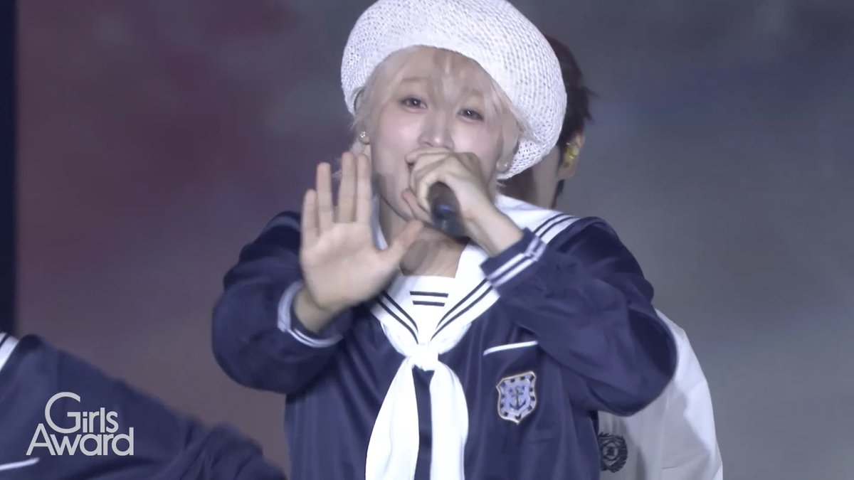 📣ライブパフォーマンスをお届け👀✨ #ガルアワ2026AW PLAYBACK📽️ \ DXTEEN / DXTEEN 次回 #ガルアワ2027SS 🌈✨ 4月29日(木・祝)代々木第一体育館にて開催🪩♡ ▶▷チケット最速先行販売中!!🔥 ⏰9.30(水)23:59まで! 今すぐチェックしてね✅