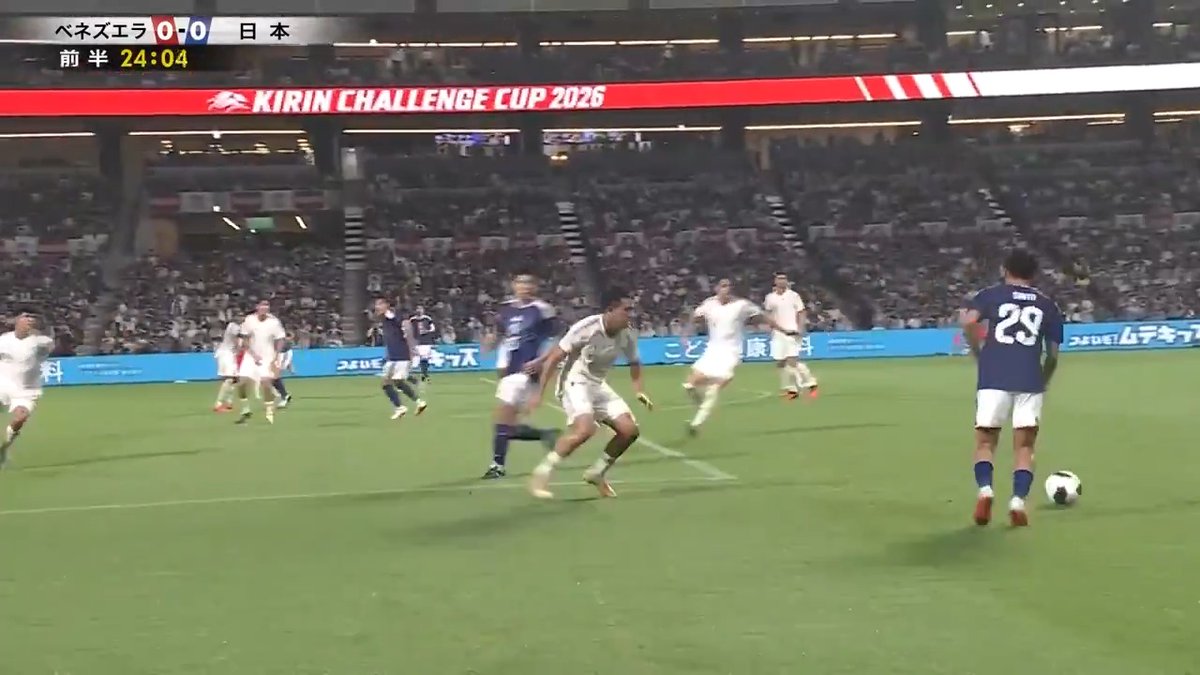 齋藤俊輔が正確なクロスボールでチャンスを演出👟⚽️ 🏆キリンチャレンジカップ2026 🇯🇵#SAMURAIBLUE vs ベネズエラ代表🇻🇪 地上波日テレ系&TVerで只今放送中❗ ※一部地域除く ▶ #サッカー日本代表