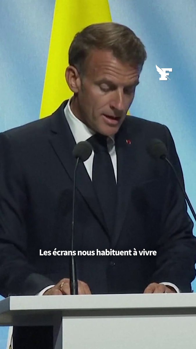 Devant le pape, Emmanuel Macron met en garde contre les progrès techniques Lors de son allocution devant le pape Léon XIV à Metz, Emmanuel Macron a tenu à rappeler combien «les écrans nous habituent à vivre côte à côte mais reclus». Il a mis en garde contre les dangers de l'innovation lorsqu'elle sert la puissance et non la dignité humaine.