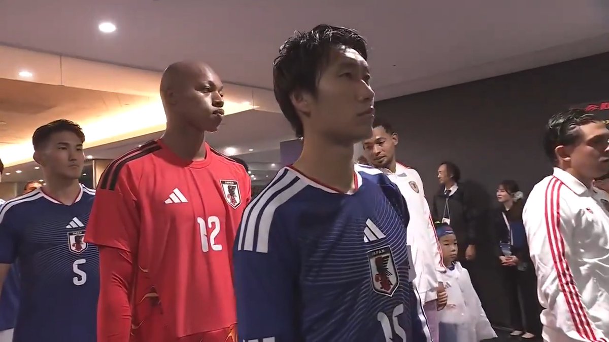エディオンピースウイング広島で開催された日本代表-ベネズエラ戦は、同スタジアム最多観客記録を更新する27,882人! 1⃣2026年 日本-ベネズエラ 27,882人🆕 2⃣2026年 広島-千葉 27,624人 3⃣2024年 広島-浦和 27,545人 🎥サッカー日本代表 🇯🇵