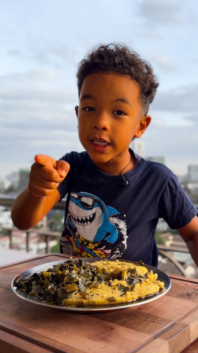Gen Z’s…Have you ever wondered why Millenials look younger than you? Let’s make salted caramel Ugali served alongside fall of the bone Sukuma Wiki. Welcome to Episode one of this mini series where I recreate the meals that raised or traumatized us through high school. What meal takes you straight back to your boarding/high school days? And given a chance would you go back for it 😂😂😂