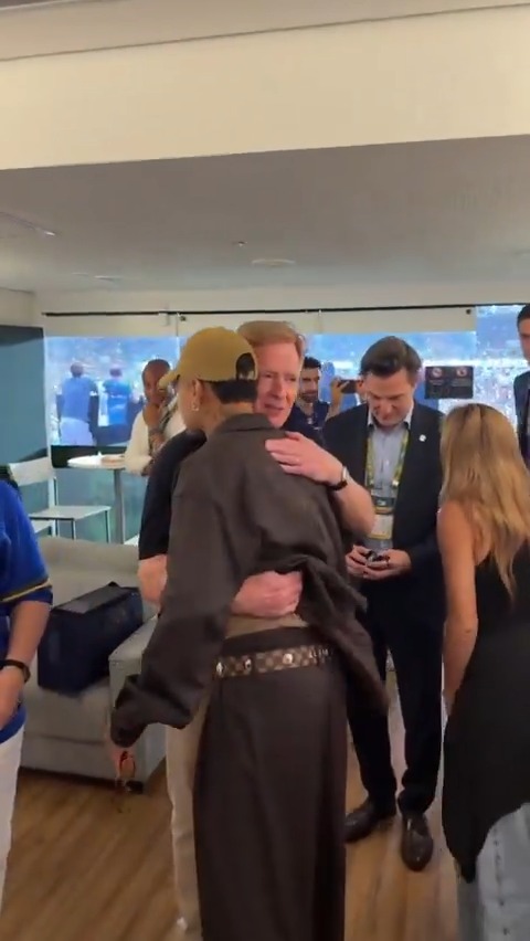 .Neymar Jr met up with Commissioner Goodell and signed a jersey for him in Rio 🔥 NFL Brasil