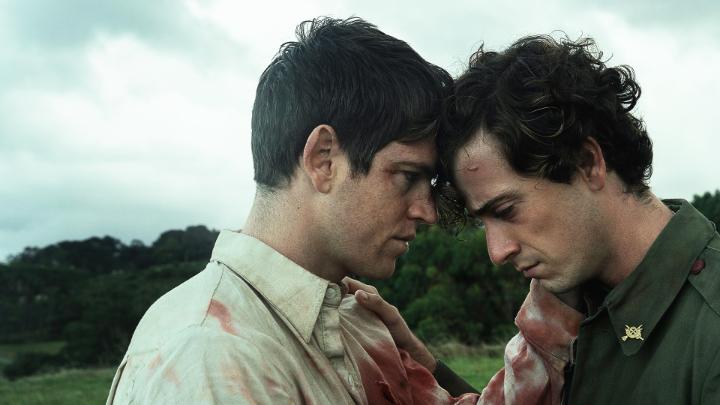 Love leaves a legacy. LA BOLA NEGRA is in theaters October 16. Get tickets now: Three generations of men whose lives are intimately connected through desire, pain, and love. Starring Spanish music sensation Guitarricadelafuente, Miguel Bernardeau, Carlos González, Milo Quifes, Lola Dueñas, Julio Torres, Penélope Cruz and Glenn Close. From Cannes-winning directors Javier Calvo and Javier Ambrossi (“Los Javis”).