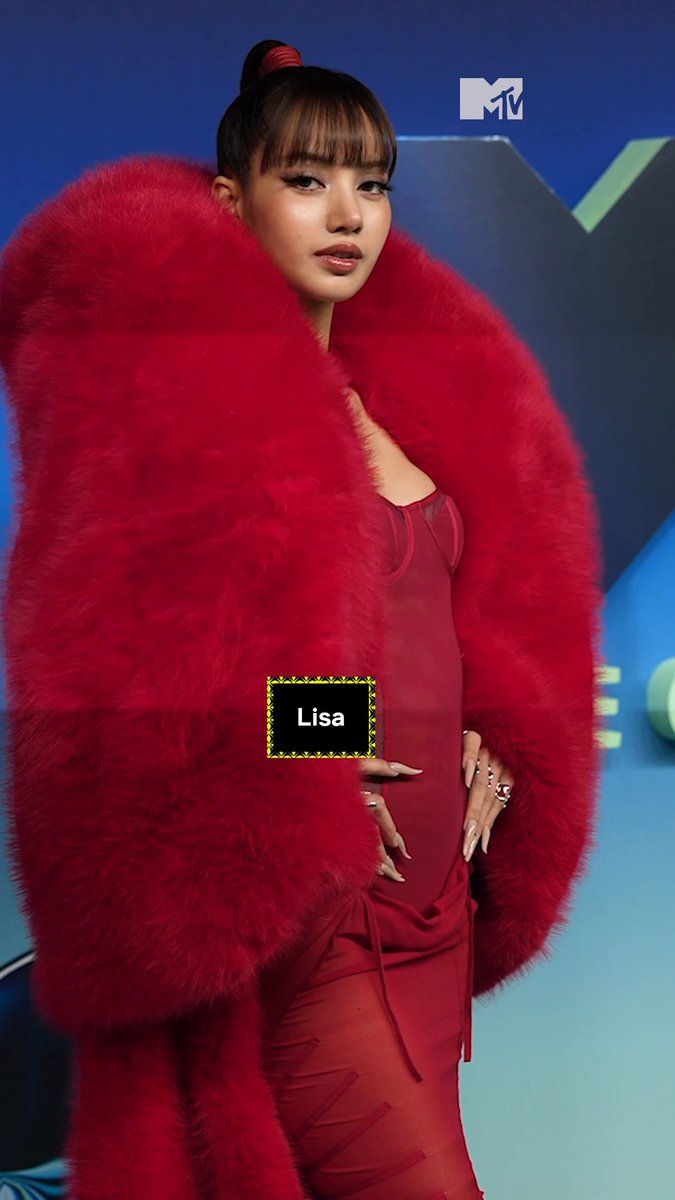 Que des looks iconiques sur le tapis rouge des #VMAs !! Mention spéciale pour LISA 🙌❤️🔥 #VMA