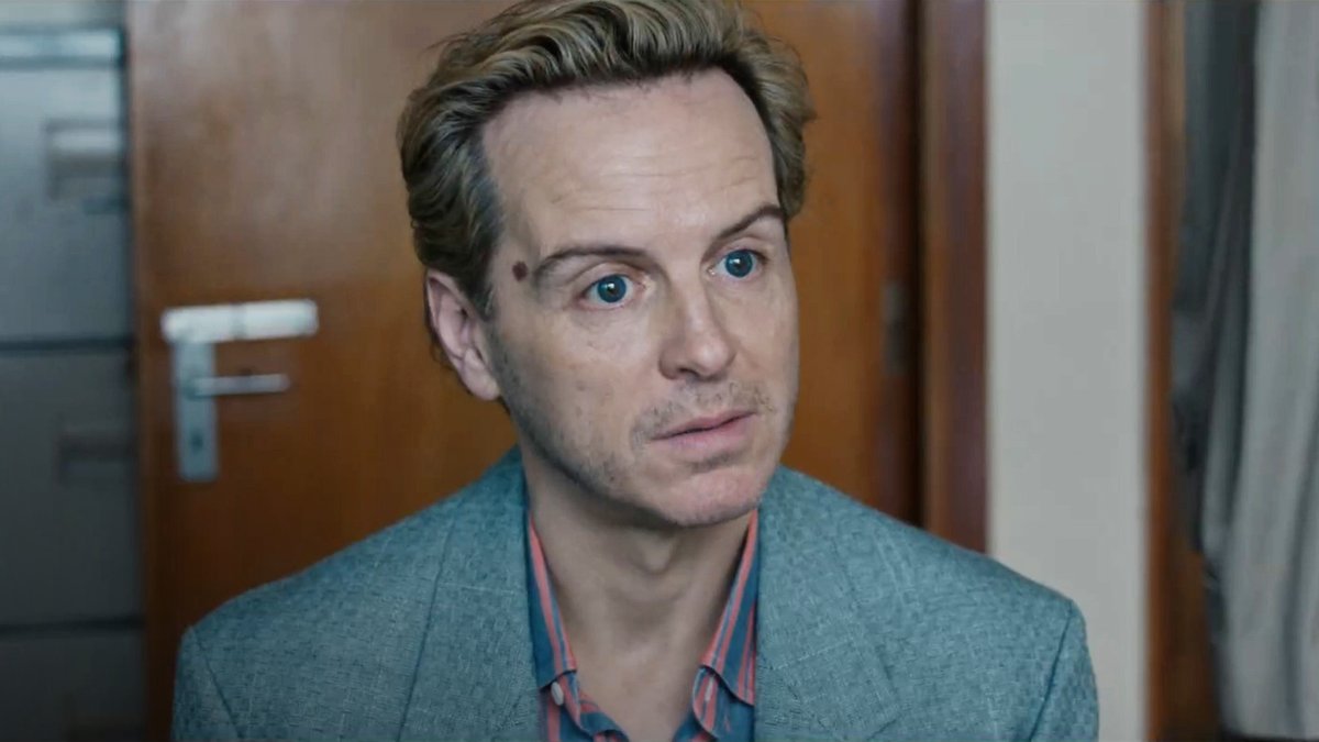 Andrew Scott and Olivia Colman star in the first trailer for #Elsinore (🍅89%). In select theaters November 20.