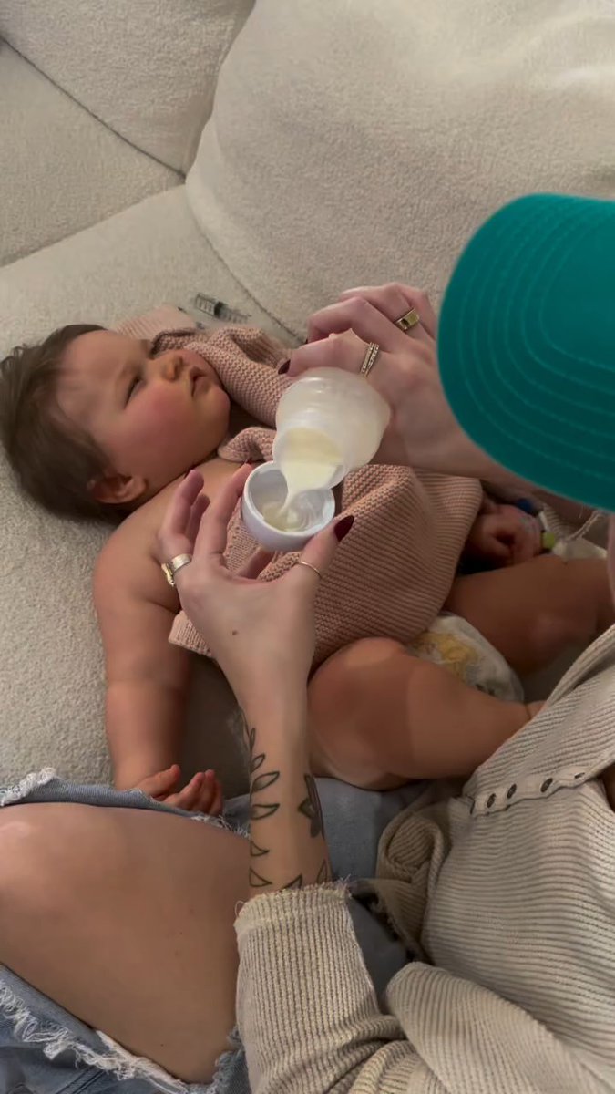 Tiny Patient, Big Drama! 💊😂 Mom’s Clever Trick to Make Medicine Time Easy! 🥰👶”