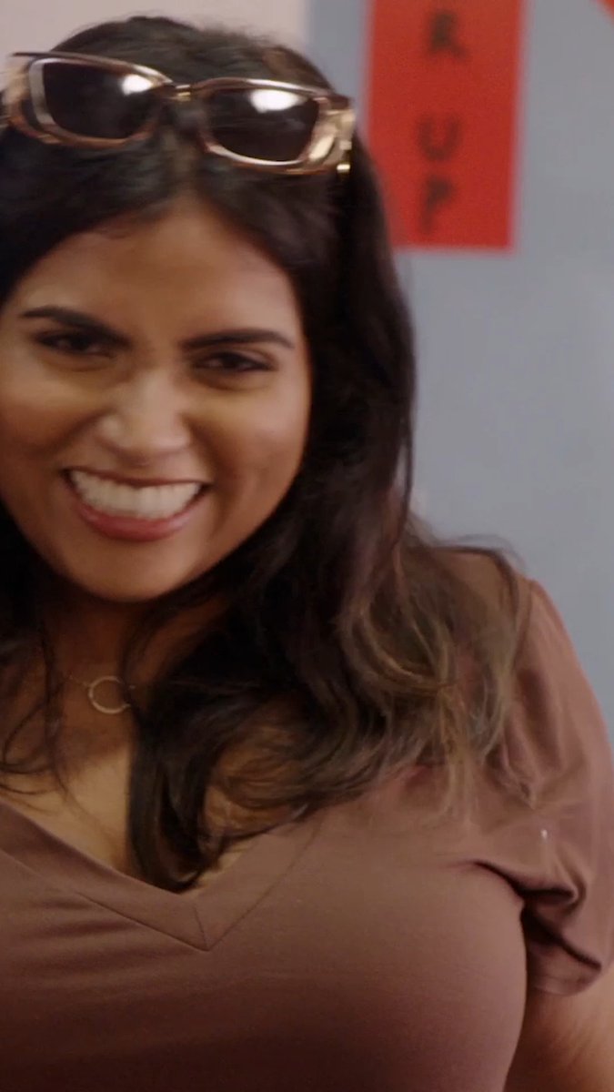Meet Ally and Jonathan! Find out how this "nerdy scientist" landed a hot girlfriend across the world on the new season of #90DayFiance: The Other Way, premiering Sunday at 8P. 😌