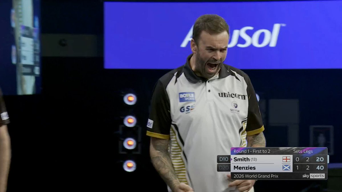 REVENGE OF THE SMITH! Ross Smith survives two match darts to tie the contest at 1-1! 📺 #WGPDarts | R1