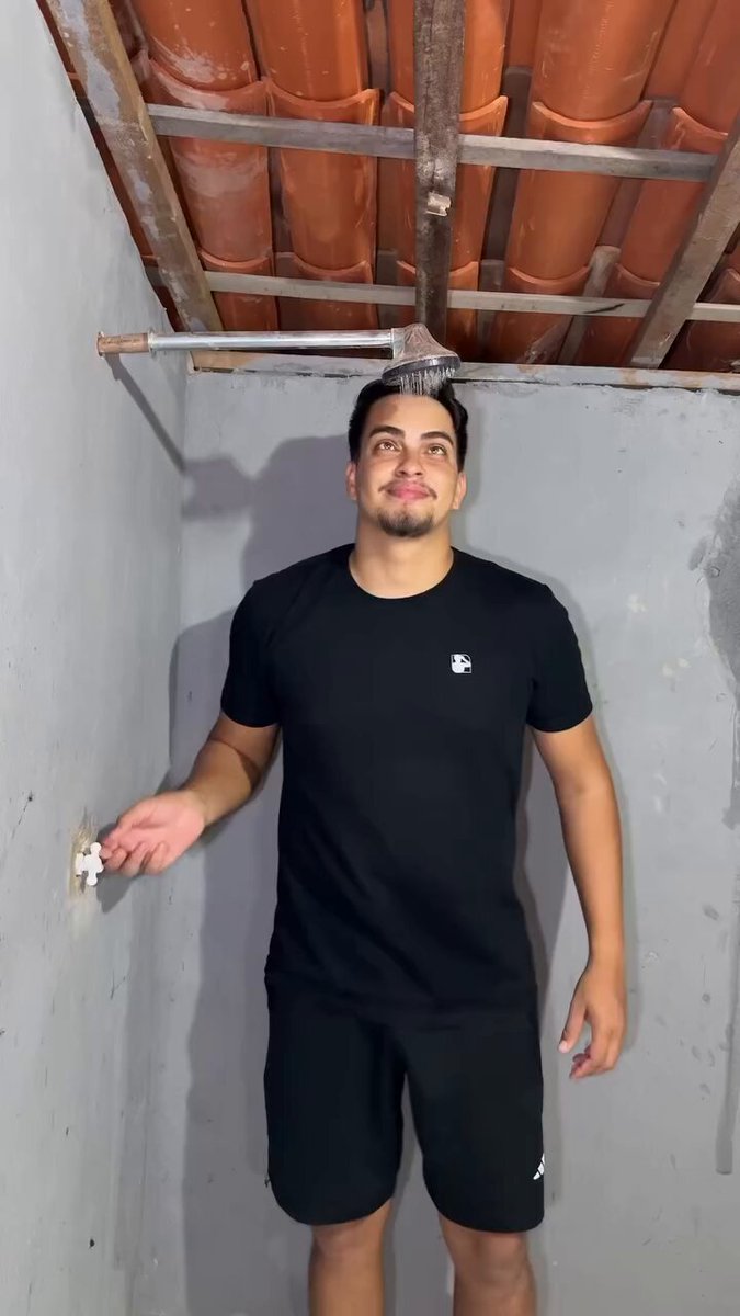 Tem coisa melhor que morar sozinho e chegar em casa, tomar um banho, preparar uma janta e assistir alguma coisa na TV. Ter liberdade é bom demais