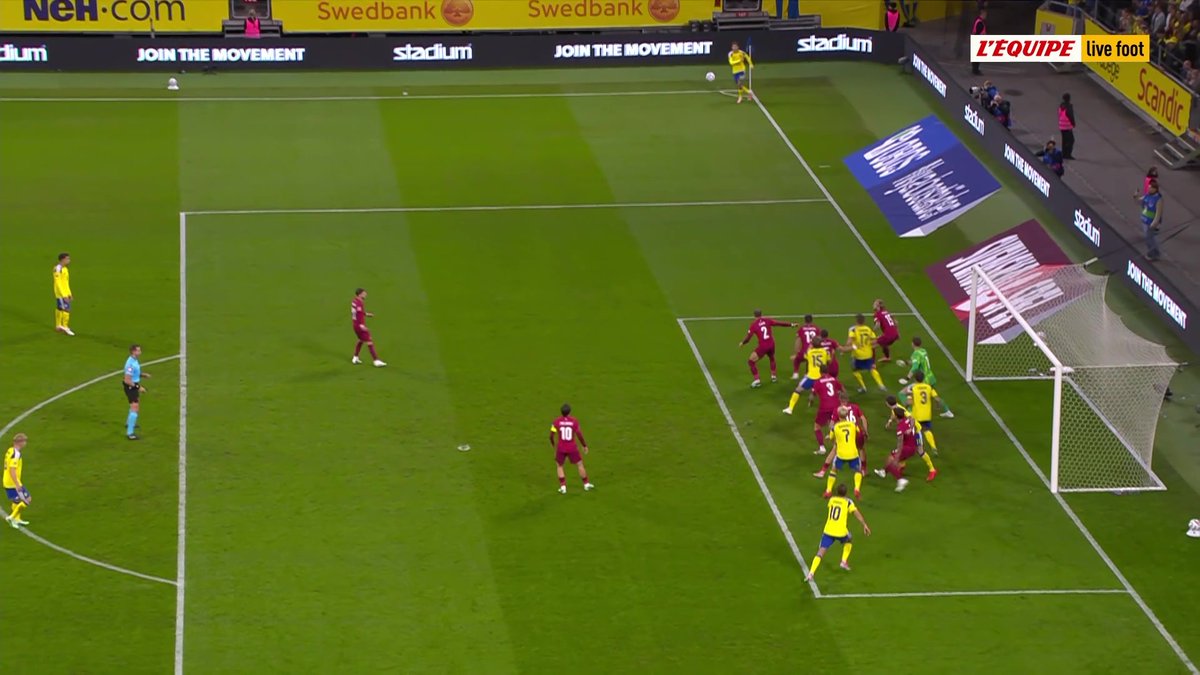 🇸🇪-🇵🇱 Le réflexe de Benjamin Nygren pour l'ouverture du score suédoise ! Le direct sur L'Équipe live foot > #lequipeFOOT