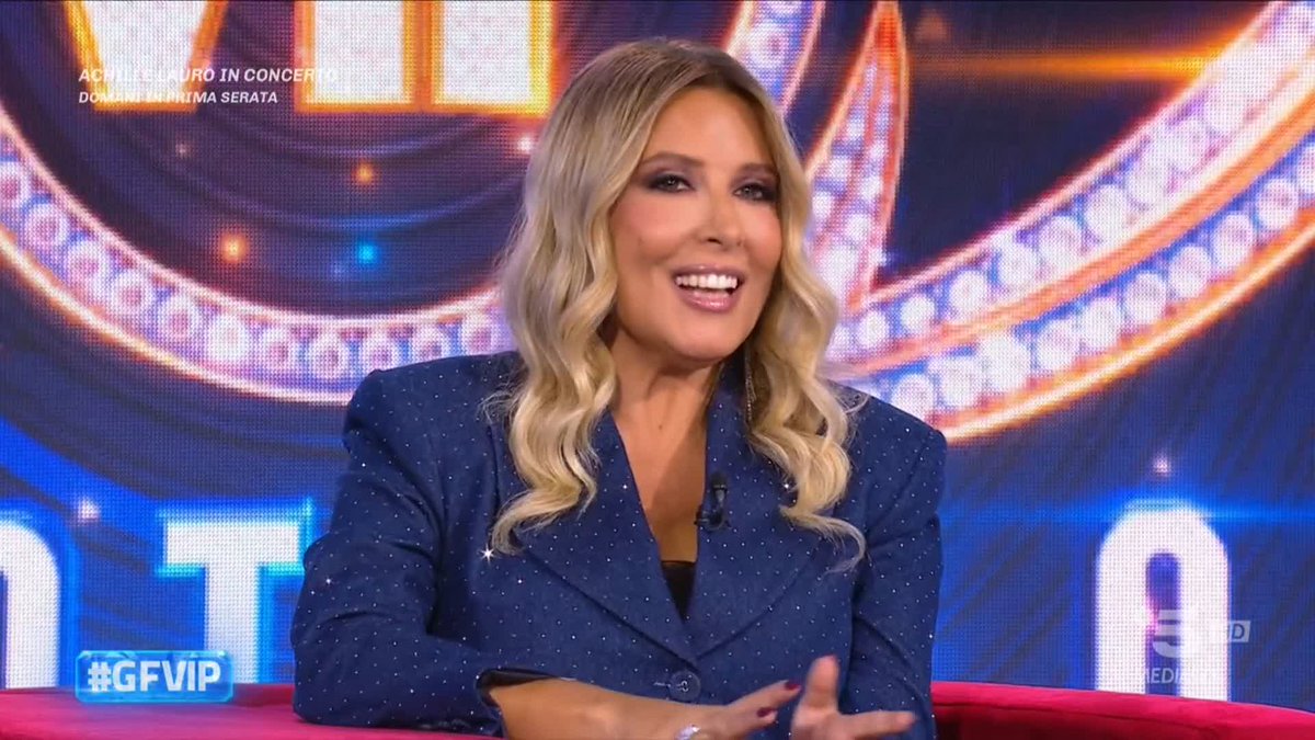 Selvaggia non sembra avere molti dubbi sul comportamento di Danto nei confronti di Carmen… 👀 #GFVIP