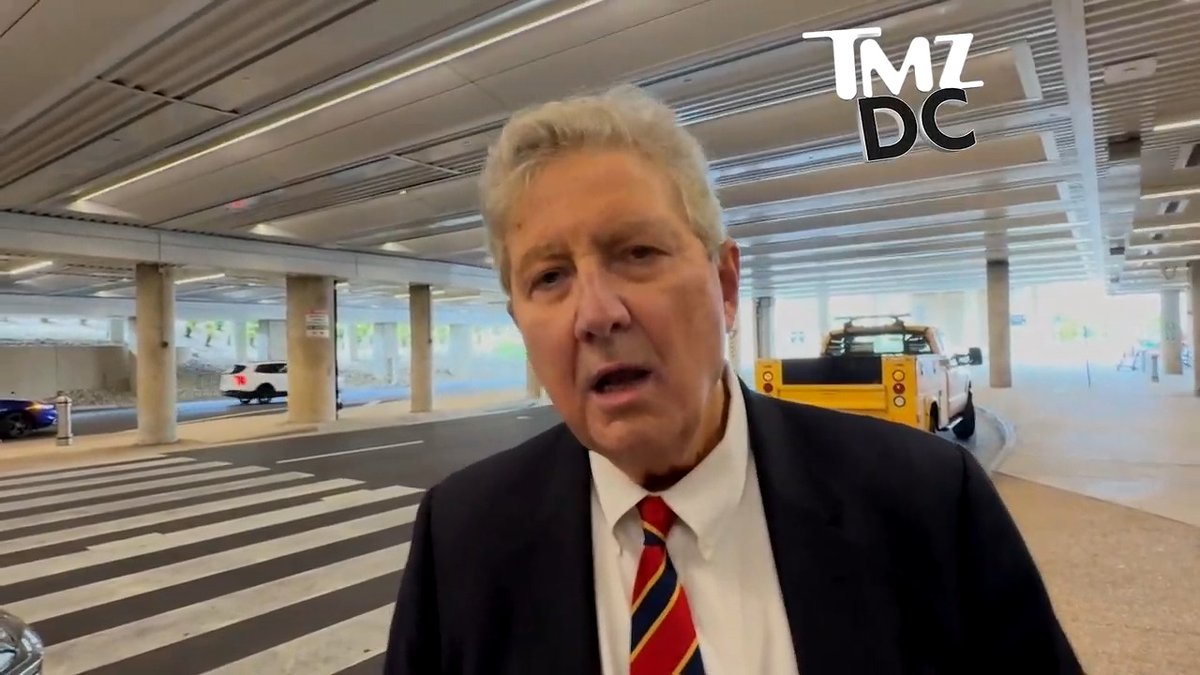 Sen. John Kennedy tells Jacob Wasserman he uses a special Senate version of ChatGPT 👀