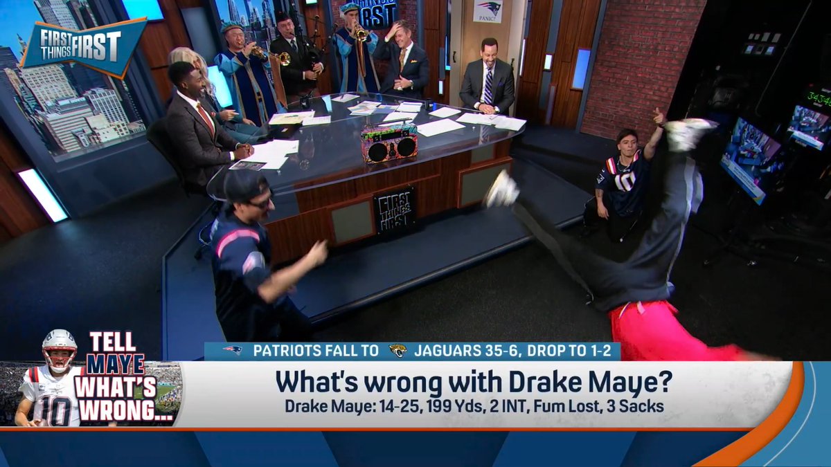 .Chris Broussard: “You lost the game, but it was not all a loss. You guys are this week’s #BreakdancersOfTheWeek! The New England Patriots take over!” 🕺 nick wright: “I think we need all the music at once. A cacophony of sounds fellas to the breakdancers.” 🎶🫨
