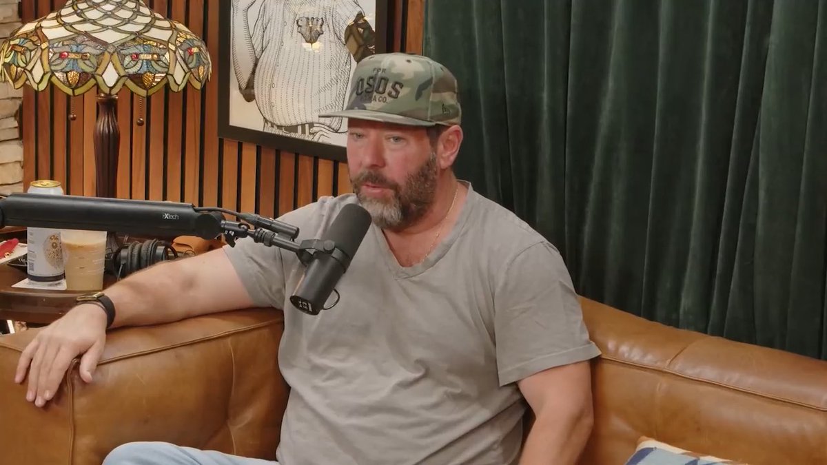 Bert Kreischer says Tom Cruise's assistants make his life super easy. 🎥: 2 Bears, 1 Cave