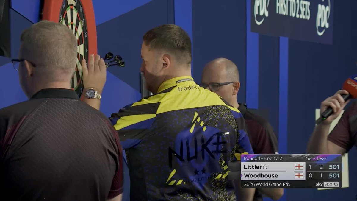 Luke Littler takes a one set lead after Luke Woodhouse misses four darts to level the match ☢️ 📺 #WGPDarts | R1