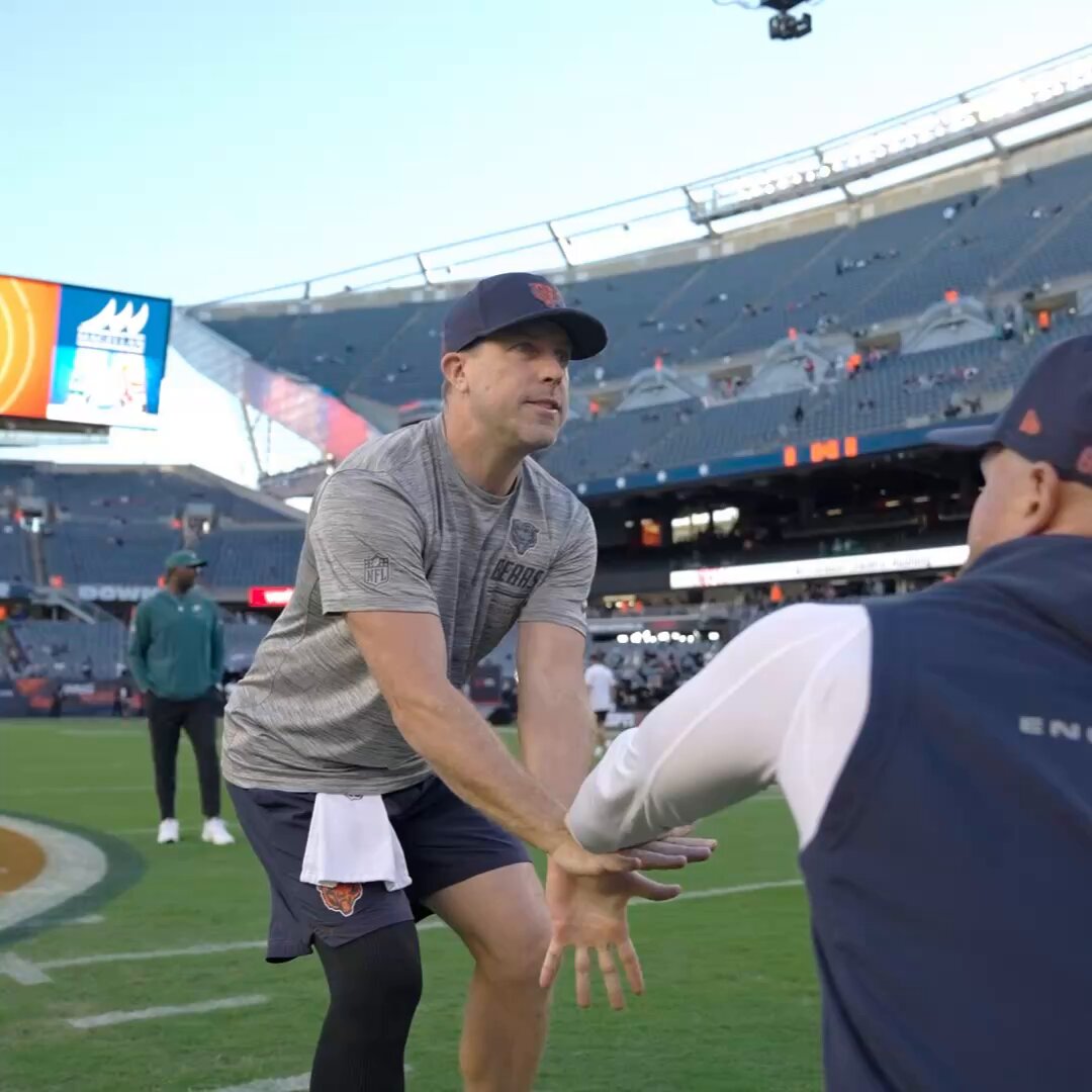 .Case Keenum slingin' it 🎯