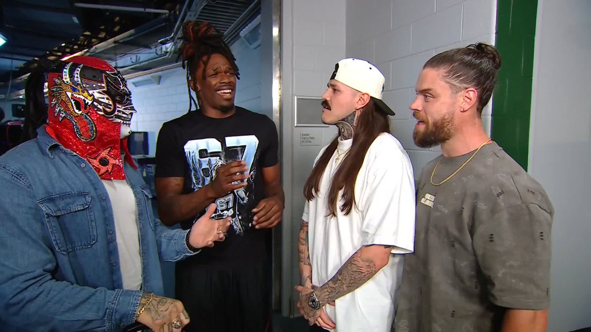 .Je’Von Evans really went there 😂