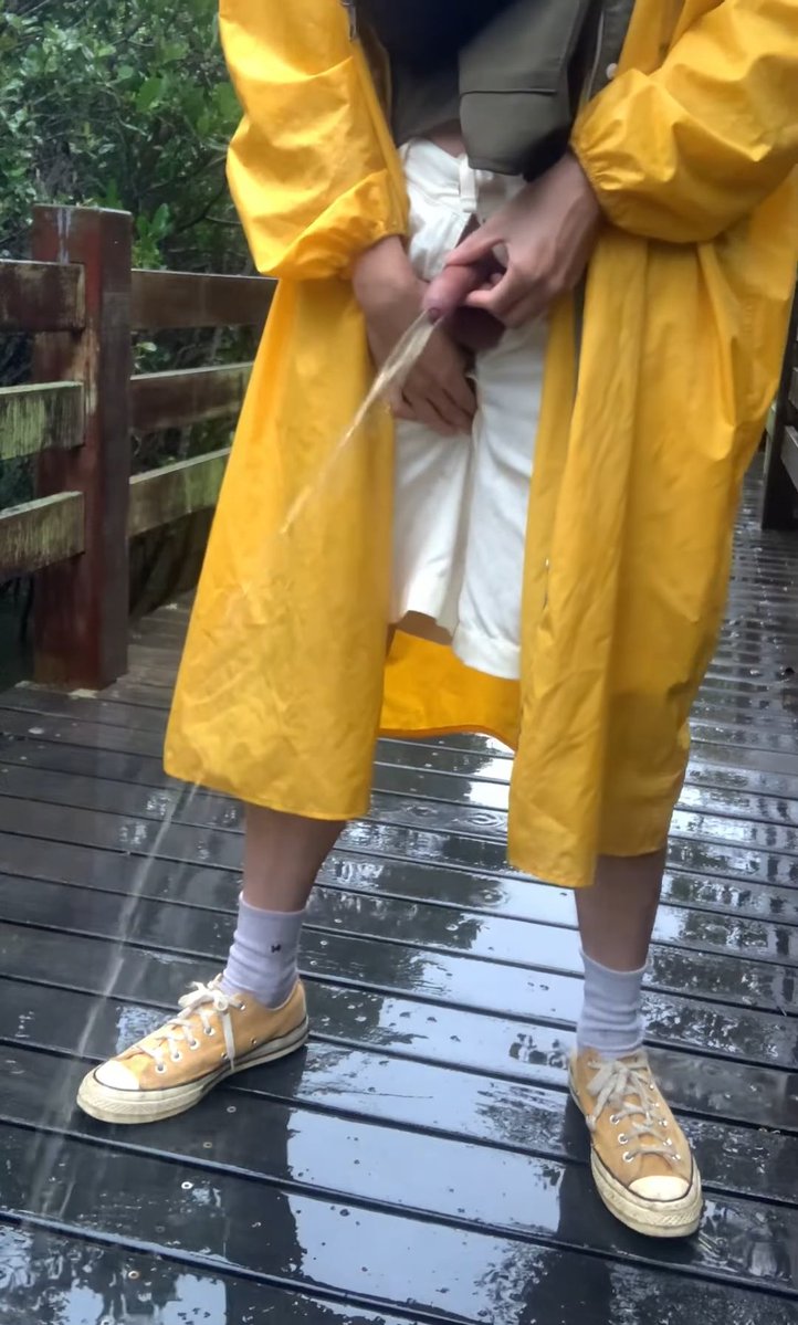 就是尿尿 #尿尿 #撒尿 #野尿 #聖水 #圣水 #氣味標記 #pissboy #gaypiss #pee #piss #pissmark