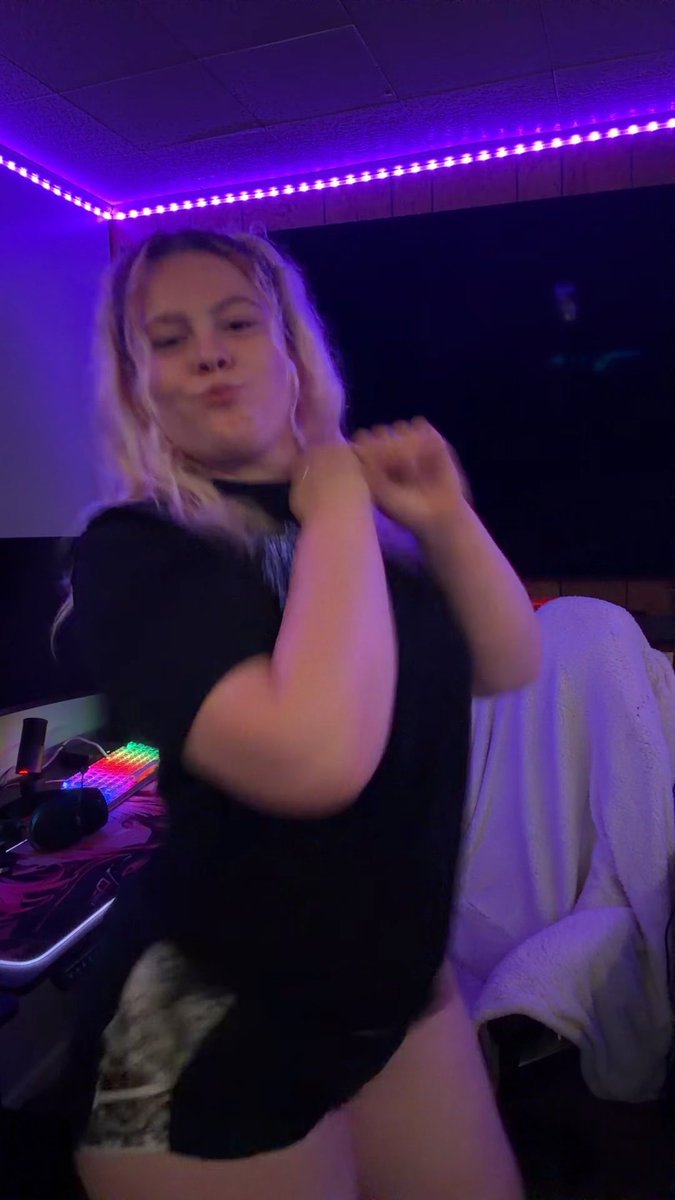 Heyyyy go like my recent TikTok :)