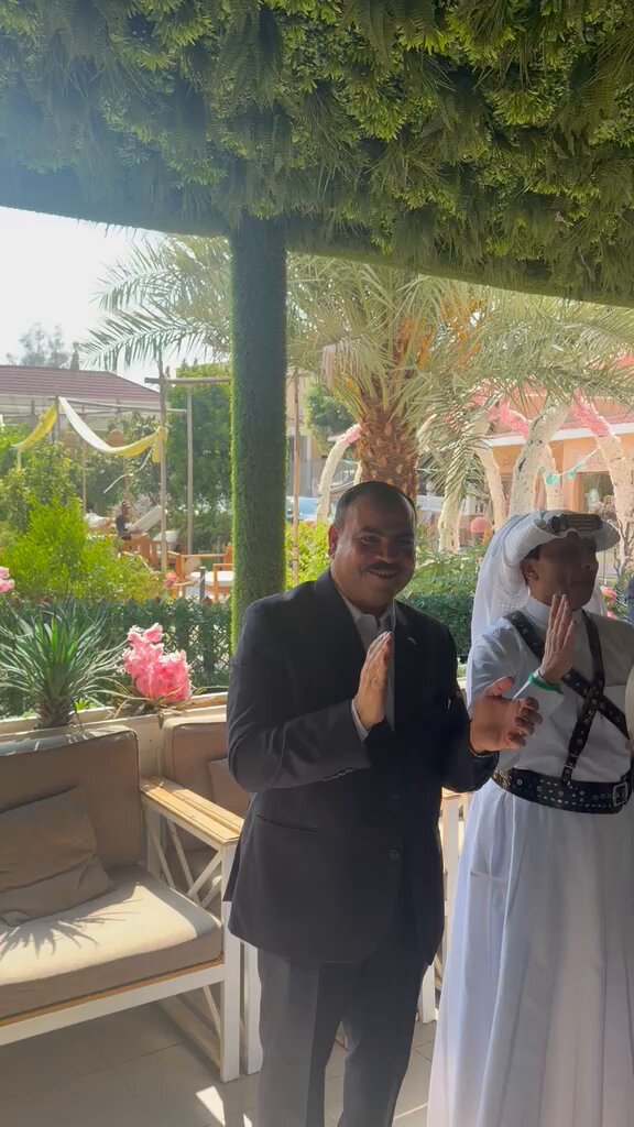 زيارة قنصل جمهورية مصر العربية الشقيقة لمصنع الكمال لماء الورد الطائفي وعطره بالهدا ٠