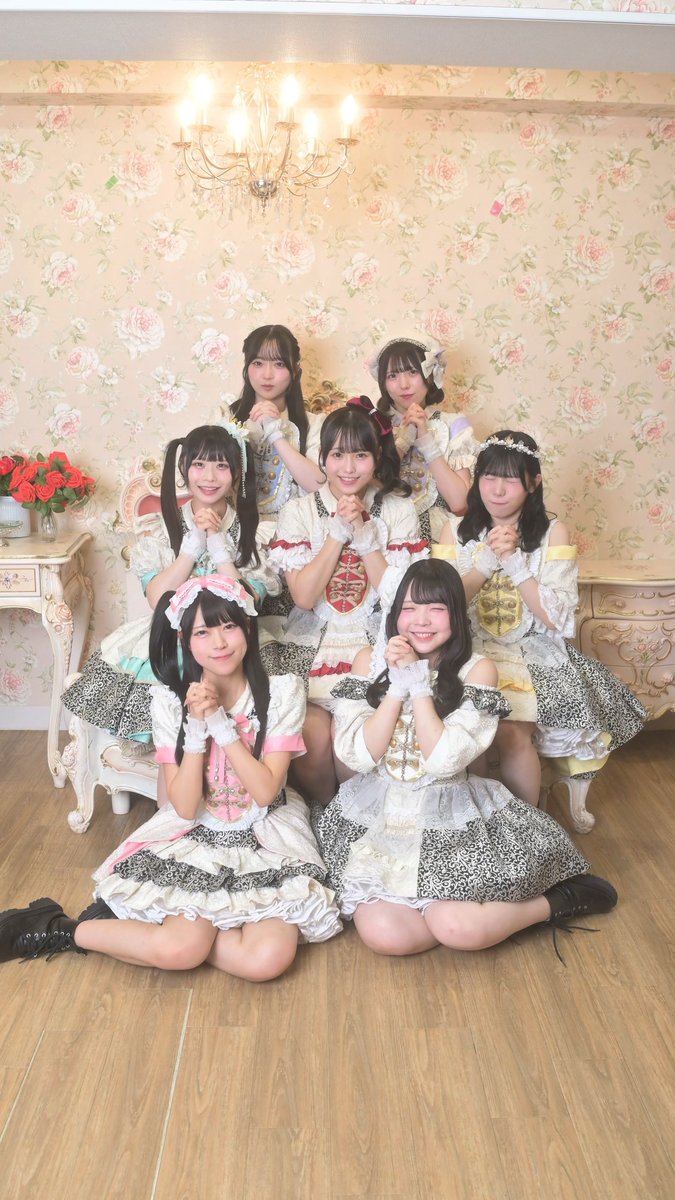 【TikTok更新👑】 \TikTok用 振付公開🪄/ 「神様、終わらせないでサマー」 ぜひ一緒に踊ってみてください☀️ 明日からメンバーソロショットも公開🙌🏻⋆꙳ 🔽公式TikTokはこちら 🔽音源はこちら🎶 🤍白雪 華凪白雪 華凪【マリークラウン】 ❤️矢野 くるみ矢野くるみ【マリークラウン】 🩷星宮 ひかる星宮 ひかる【マリークラウン】 💙鈴木 穂希鈴木 穂希【マリークラウン】 💜吉田 芽梨奈吉田 芽梨奈【マリークラウン】 💚花咲 ひみ花咲 ひみ【マリークラウン】 💛森口 葵森口 葵【マリークラウン】 #マリクラ #神様終わらせないでサマー