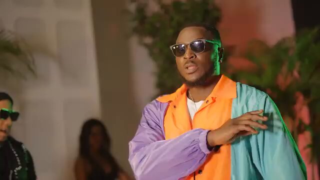 I don’t know who bodied who on this song…😭😭 Both Peruzzi &amp; Davido verse too tuff 😮‍💨🔥🔥