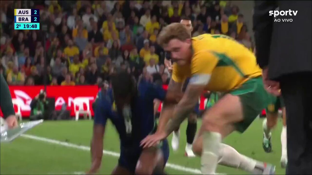 O Endrick arrumando uma treta absurda com um mano de 2 metros de altura kkkkkkkkkkkkkkkkkkkkkkkkkkkk 😭