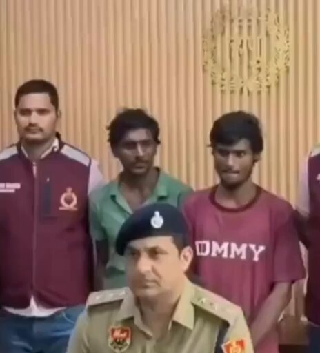 पुजारी ओमप्रकाश यादव की सिलबट्टे से कूचकर हत्या कर दी गई थी। पुजारी की गलती सिर्फ इतनी थी कि इन्होंने दो नशाखोर कट्टरपंथियों को मंदिर के पास नशा करने से मना किया था आशिफ उर्फ टीटी और आशिफ उर्फ कालिया गिरफ्तार कर लिए गए हैं। मामला हरियाणा के फरीदाबाद का।