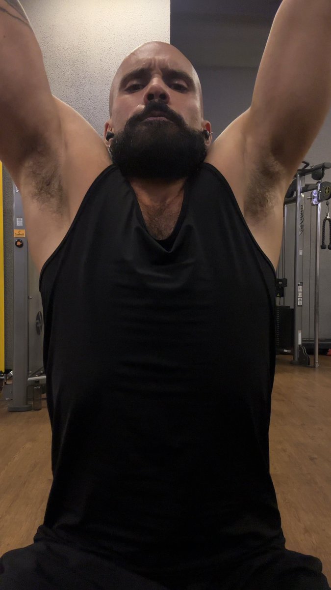 Training armpits 😂