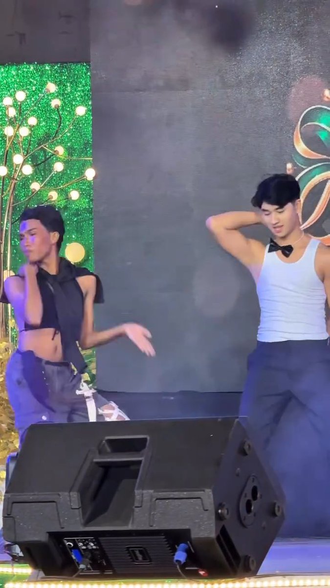 Grabe ang ngiti ni teh, labas lahat ng ngipin. 😬🤣 #GoodVibesOnLy