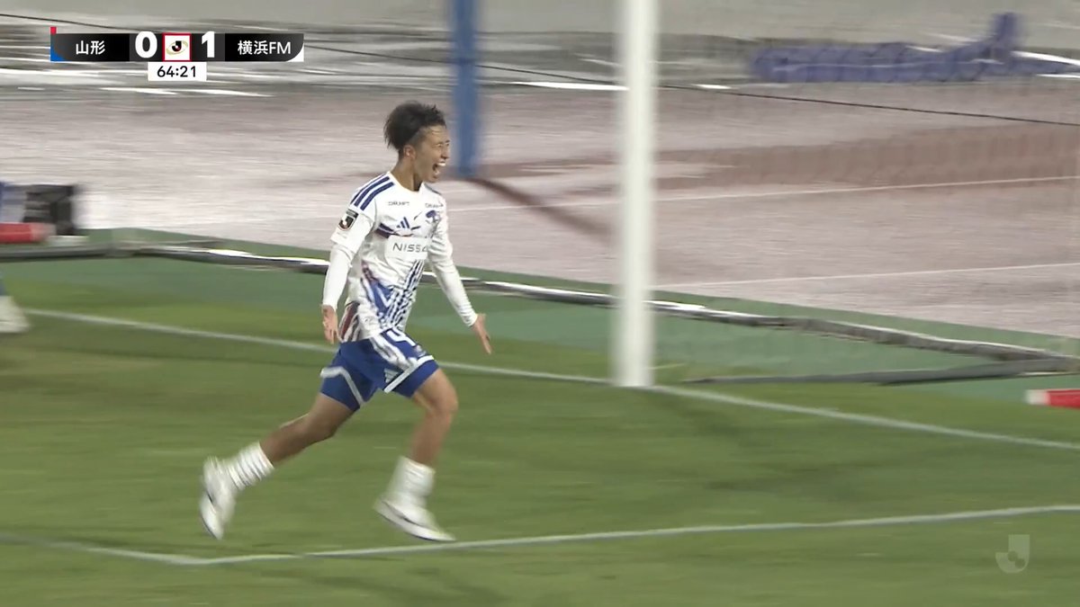 ／ 待望のF・マリノス初ゴール✨ ＼ #松村晃助 選手がボックス外から 右足を振り抜きネットを揺らす！ #fmarinos｜#ルヴァンカップ