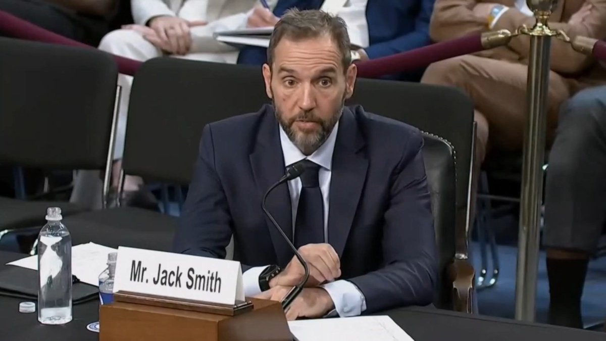 Jack Smith testified he never spoke to Joe Biden about the indictment against President Trump. But he told Garland about this investigation. Garland reports to Biden. And he’s still claiming he has no partisan loyalties?