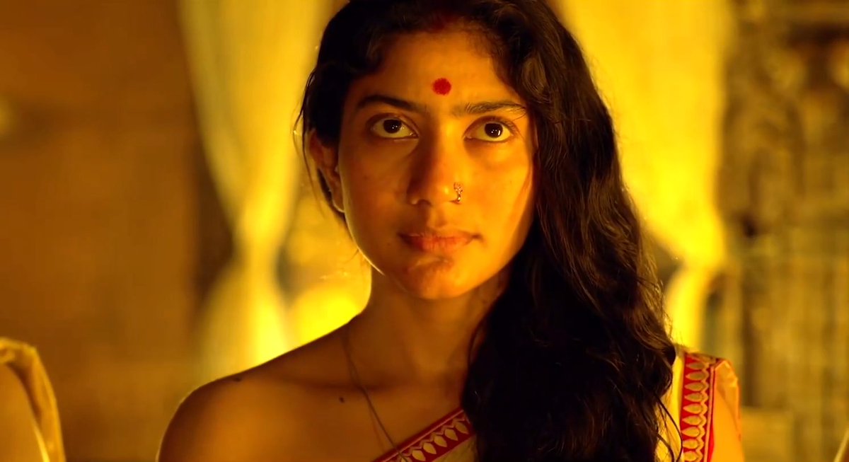 This scene in Shyam Singha Roy reduces Devadasis to submissive concubines inside a Harem This is a textbook example of modern cinema rewriting history to serve a specific, provocative, and Hindumisic narrative Brahmins weren't like The Sultans or Mughals nor Devdasis were concubines Why did Sai Pallavi choose such a script?