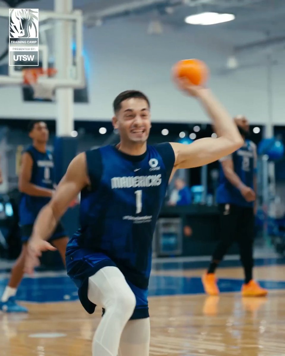 Dodge, duck, dip, dive & dodge 😂 UT Southwestern Medical Center // #MFFL