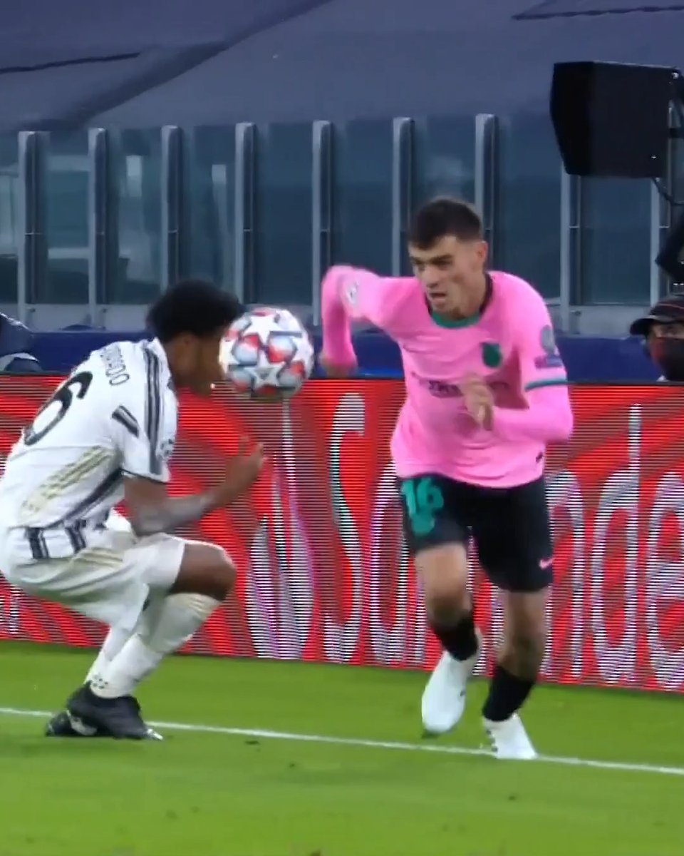 Pick three words to describe Pedri 🪄 #UCL