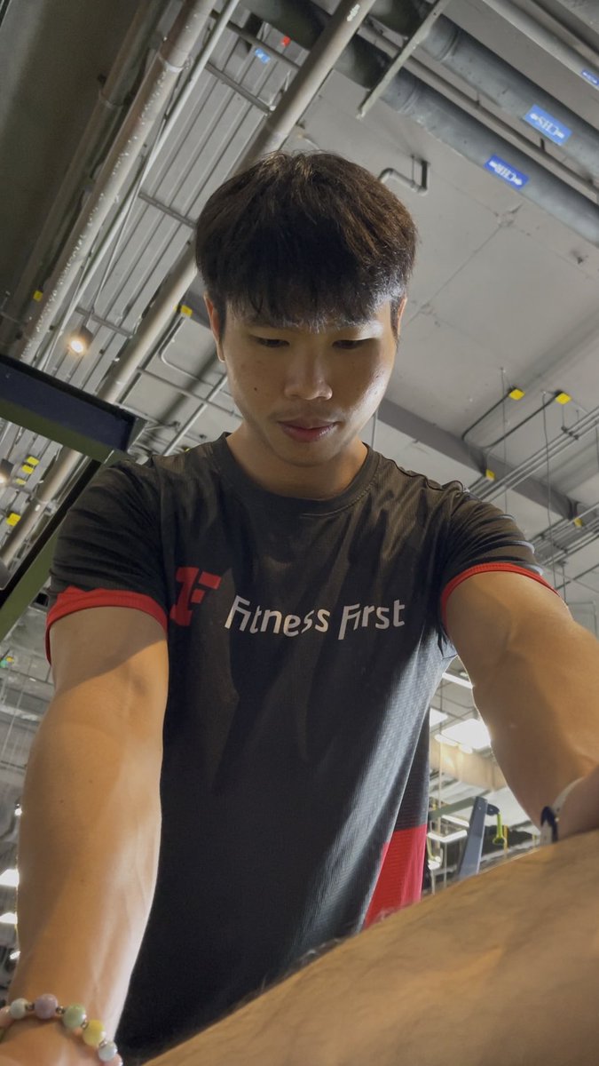 มานวดๆ กดจุด กับเทรนเนอร์ บิ๊ก #fitnessfirst