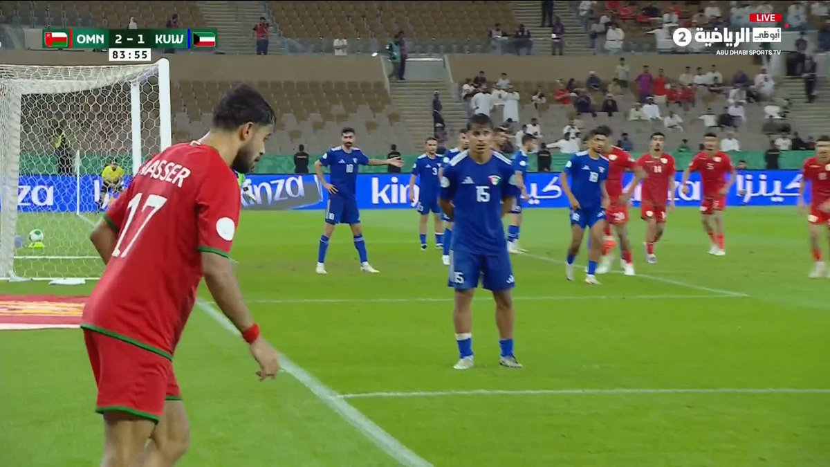 عودة تاريخية وجنون لا يتوقف.. الأحمر العُماني يعود من بعيد ويسجل الهدف الثالث عن طريق مصعب الشقصي وسط فرحة كبيرة ⚽️ #عمان_الكويت #أبوظبي_الرياضية 2⃣ | #خليجي27