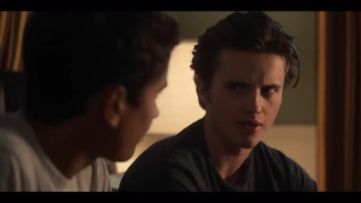 Victor kissing Benji might be the most comfortable kiss in this entire movie. The way it happens so naturally almost makes you forget they’re acting.