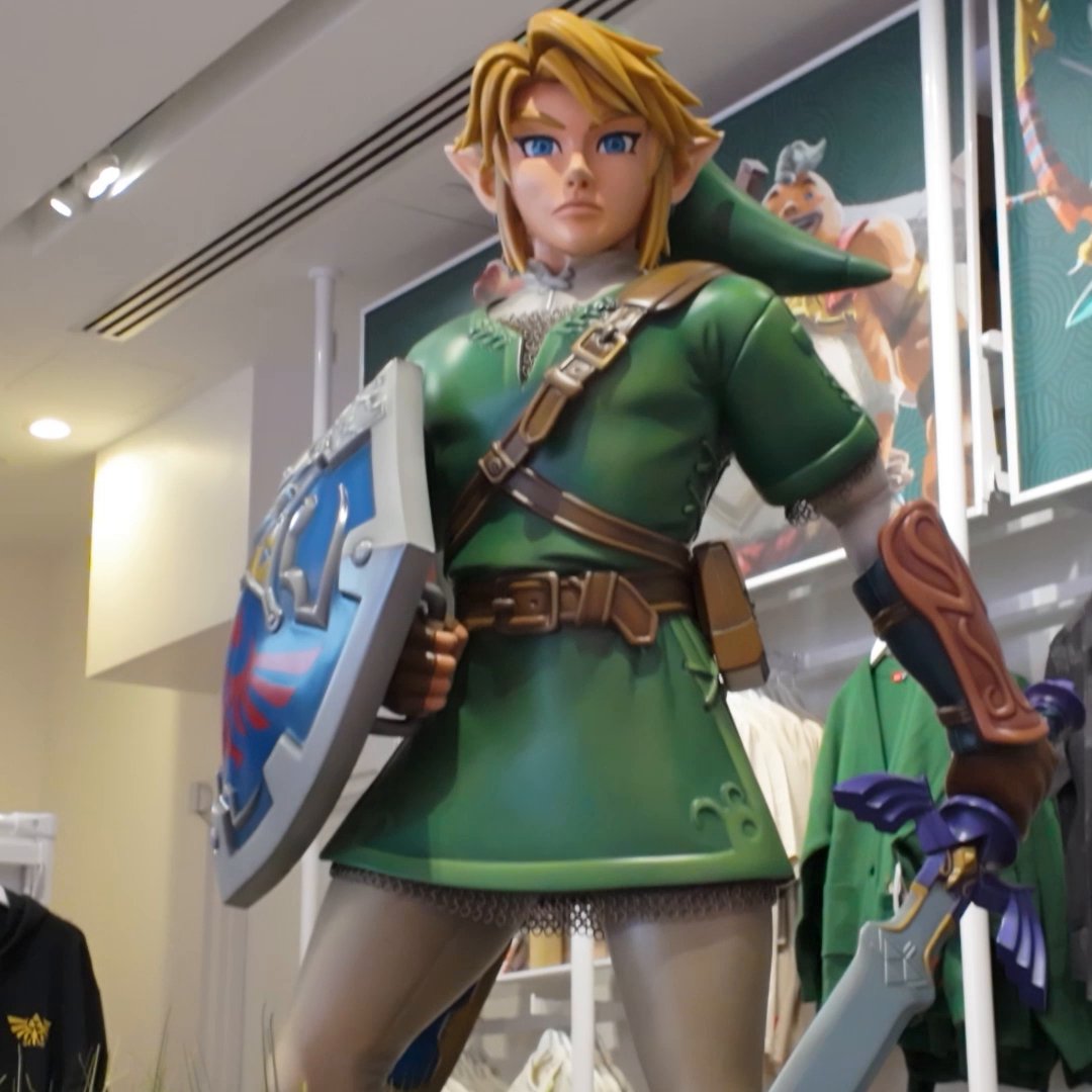 How are you greeting Link at Nintendo NEW YORK? Drop an emoji in the replies! 🫰