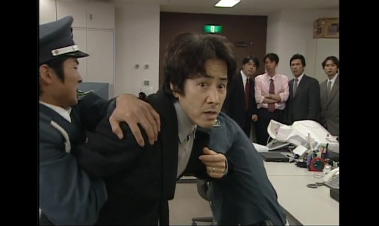 田村正和演じる父親が会社に怒鳴り込んだシーンはこちら。