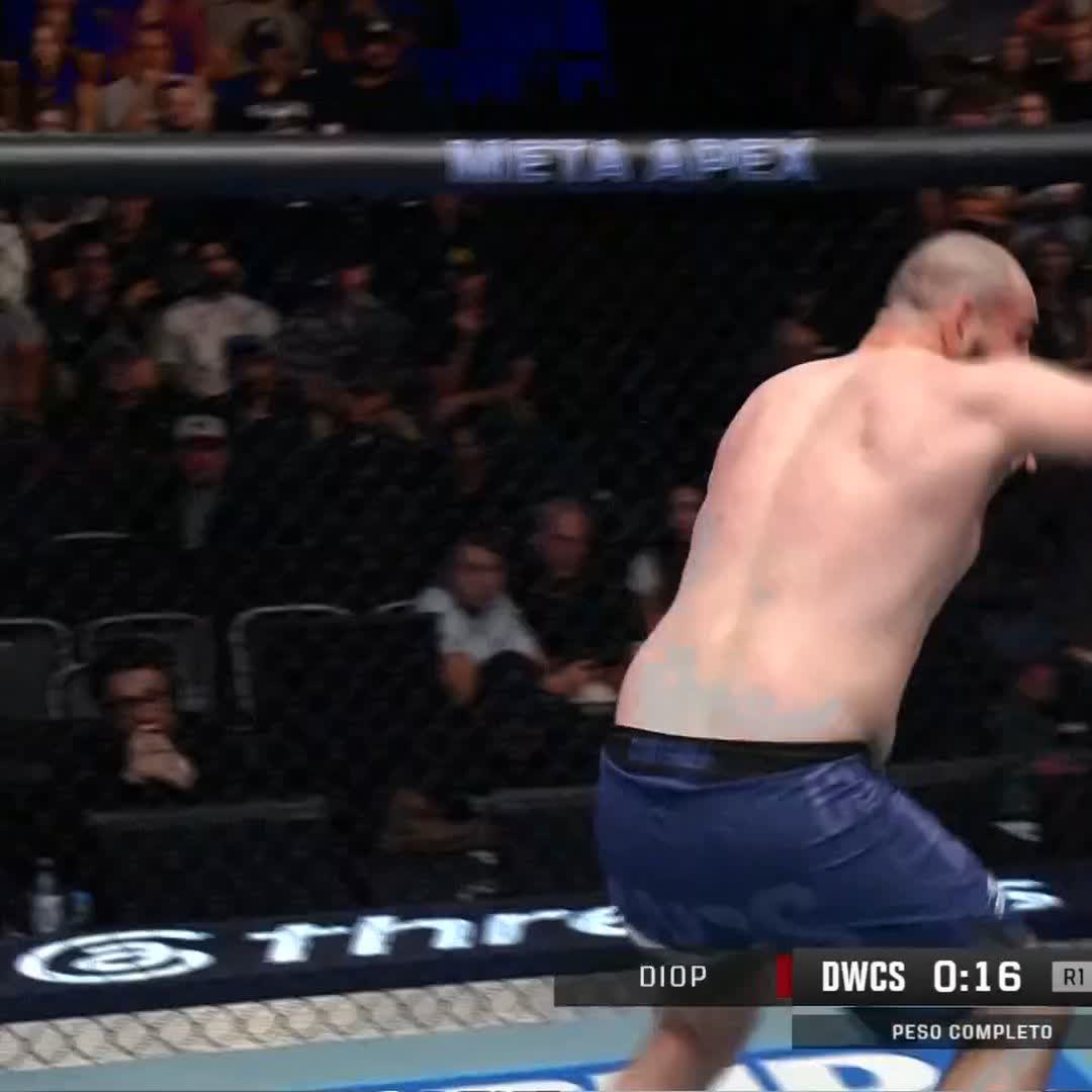 Woow 🫣 Qué pelea, qué aguante 👊🏻 #DWCS | Ver en vivo por Paramount+ Deportes
