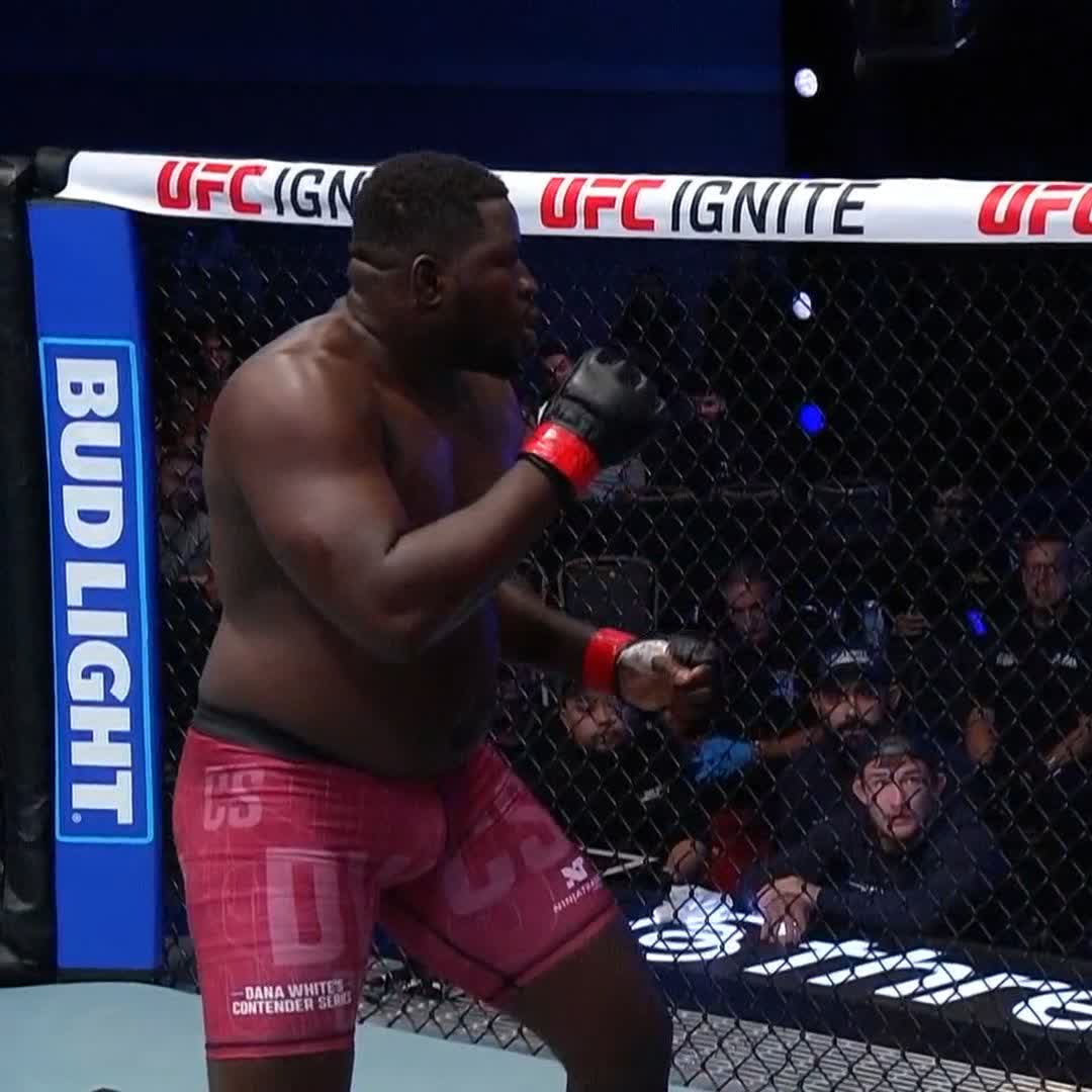 Locura en Senegal 🇸🇳 después de la victoria de Adama Diop 🙌🏻 #DWCS | Ver en vivo por Paramount+ Deportes