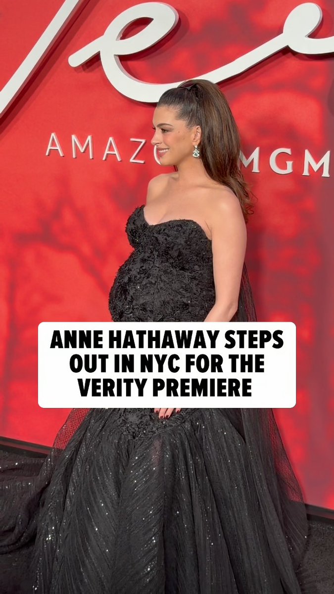 Anne Hathaway looking breathtaking on the red carpet at the VERITY premiere in New York City! ✨ 🎥: Instagram / @jpasc24