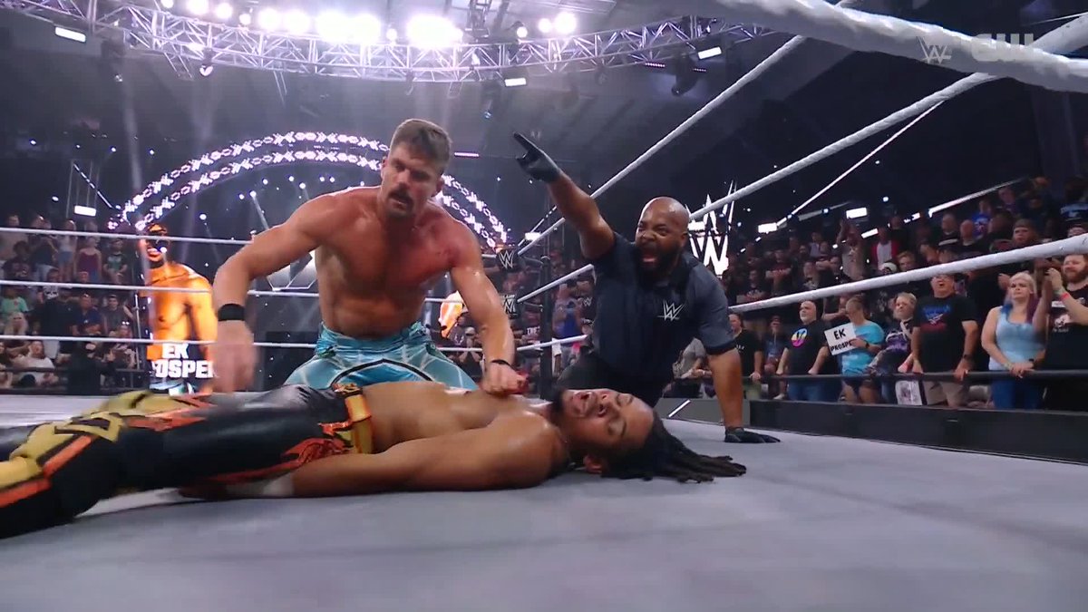 THE GRAYSON WALLER EFFECT 🇦🇺 Grayson Waller retains the NXT Title!