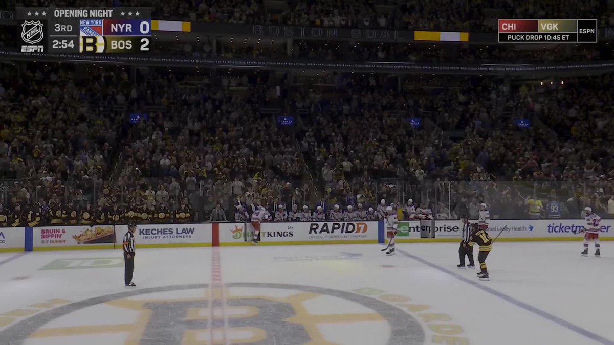 PURE FILTH BY PETERKA IN HIS BRUINS DEBUT AND THE B'S TAKE A 2-0 LEAD LATE 🔥🚨