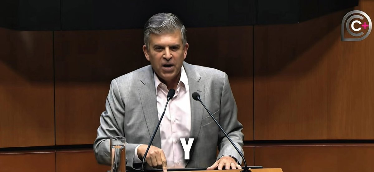 Yo renuncié a la doble nacionalidad a la que tenía derecho desde hace 42 años y lo ratifiqué conforme a las leyes del otro país hace 39 años, porque siempre he creído que al que a dos amos sirve, con uno queda mal.